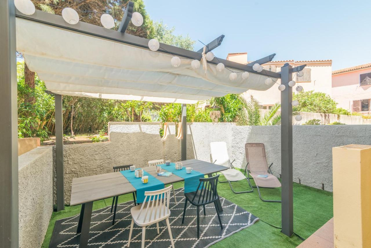 Loriana Seaside Home サンタ・テレーザ・ガッルーラ エクステリア 写真