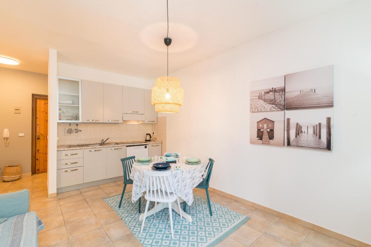 Loriana Seaside Home サンタ・テレーザ・ガッルーラ エクステリア 写真