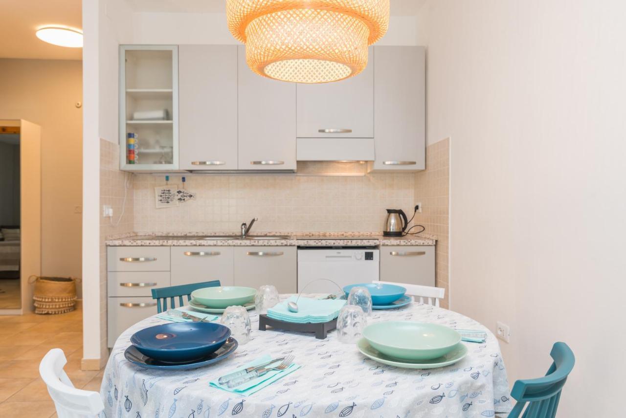 Loriana Seaside Home サンタ・テレーザ・ガッルーラ エクステリア 写真